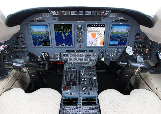 AZTechConnect_UniversalAvionics.jpg