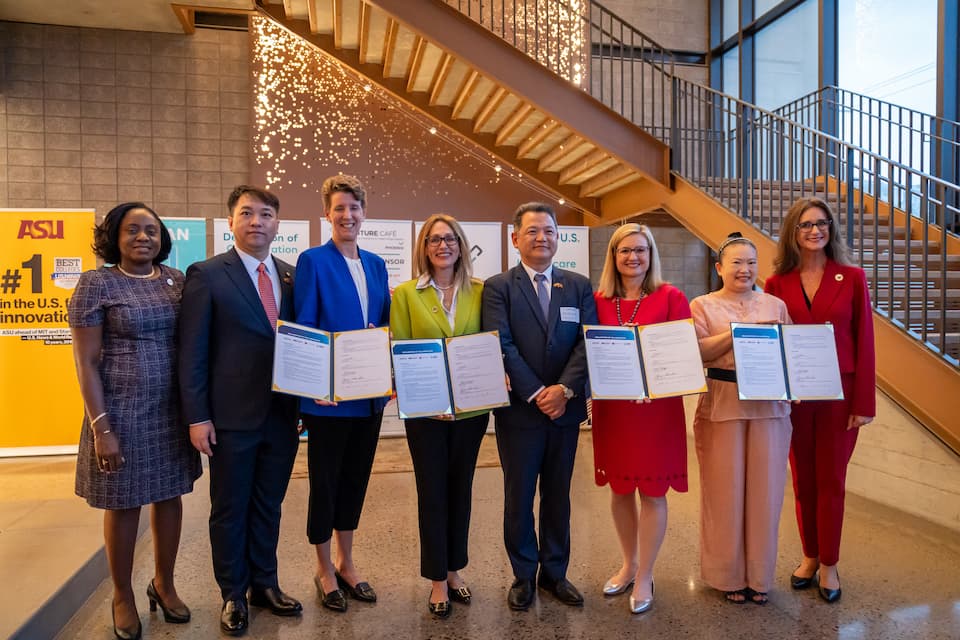 Az Taiwan Signing Ai Smart Health 